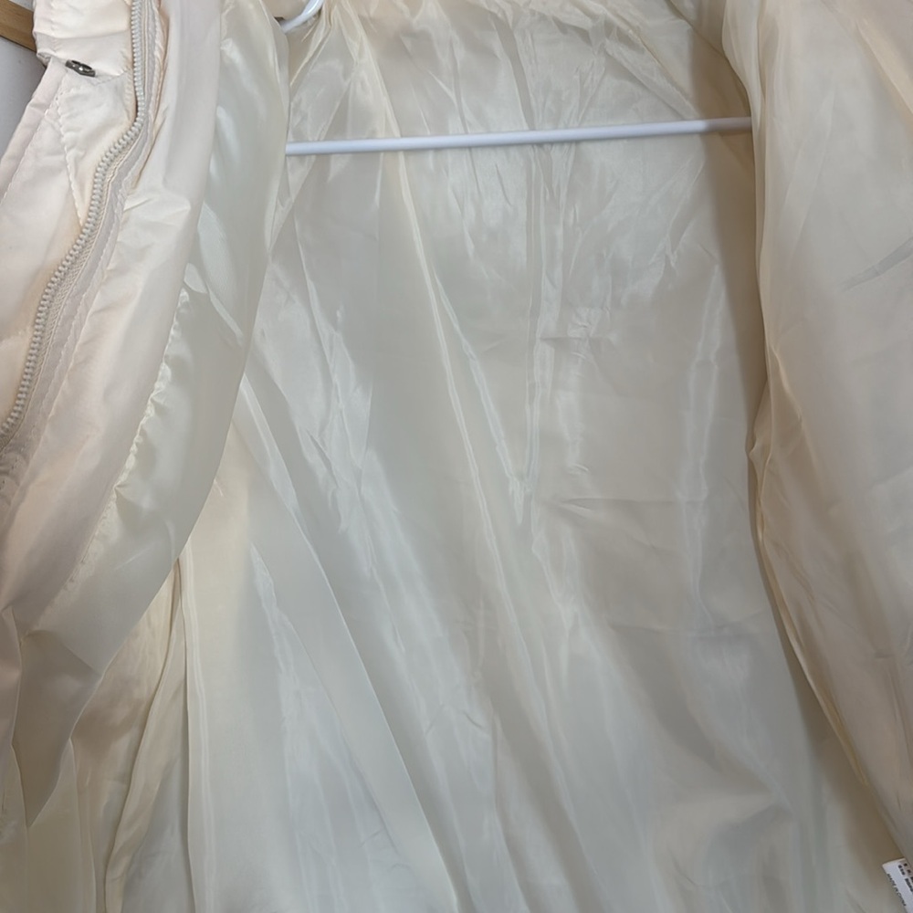TSS Cream Puffer Jacket - Picture 6 of 7